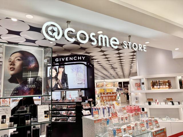 アットコスメストア　札幌ステラプレイス　@cosme　札幌　