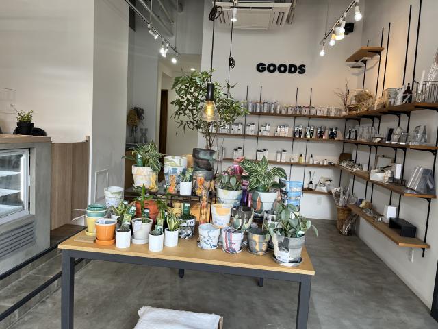 ZIZI COFFEE AND GOODS　雑貨