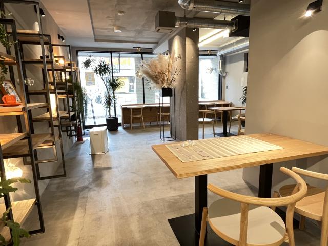 hare café　店内