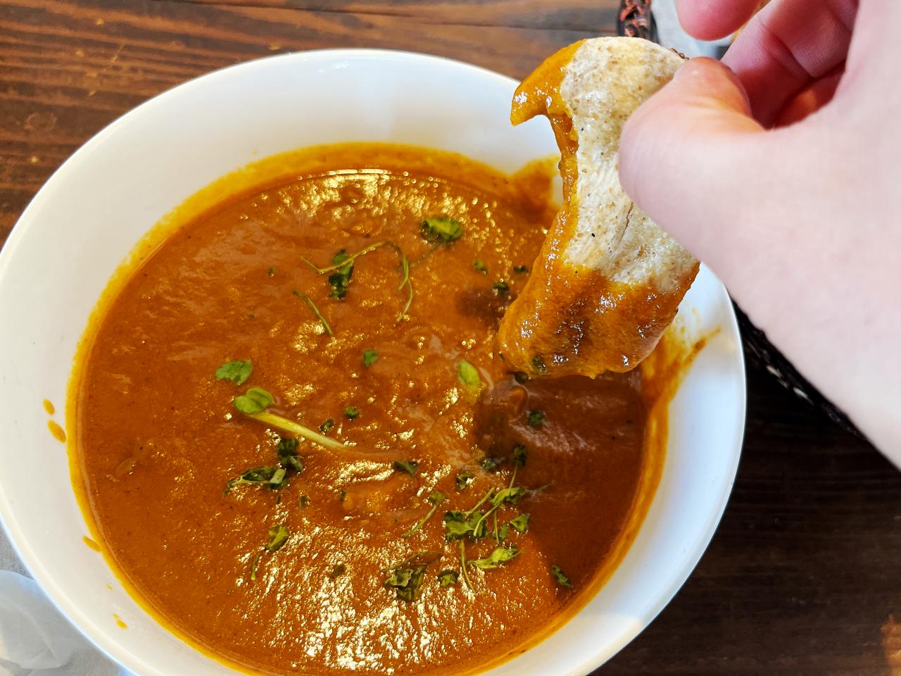 栗山町　カレー　ナン