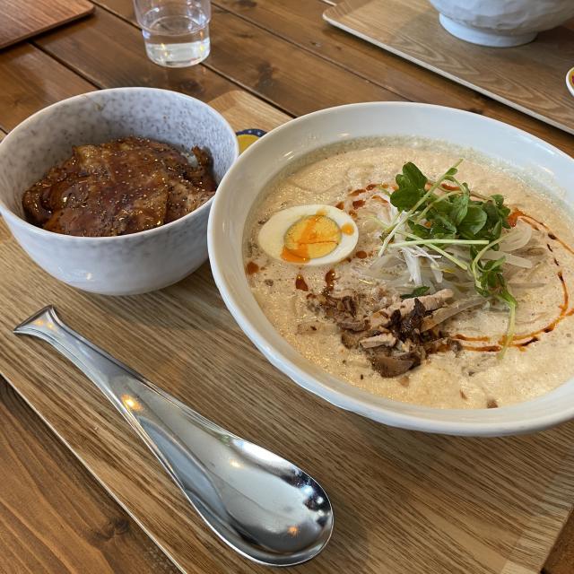 雪見ラーメン豚丼セット