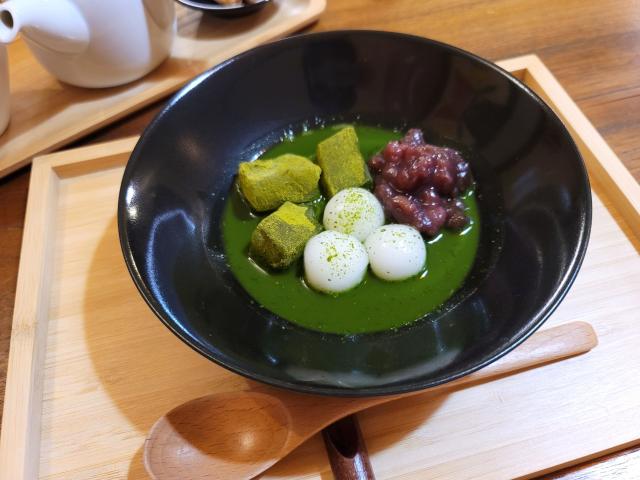 市川茶屋　八女抹茶冷やしぜんざい