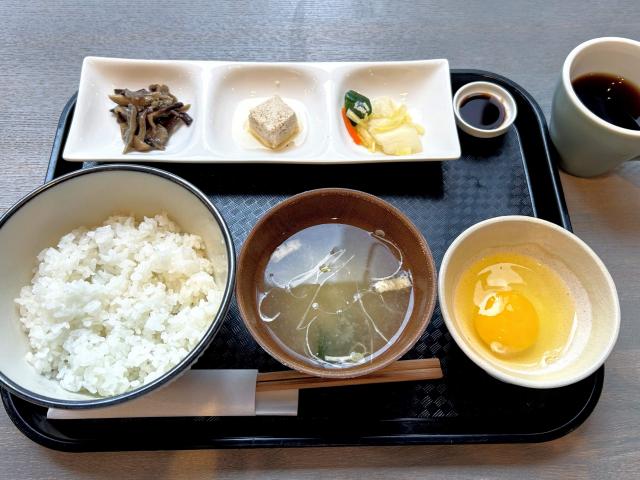 ヨシノリコーヒー　旭川駅前　モーニング