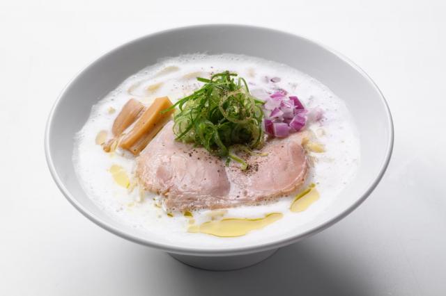 麺と神の子 ラーメン 鶏塩白湯 