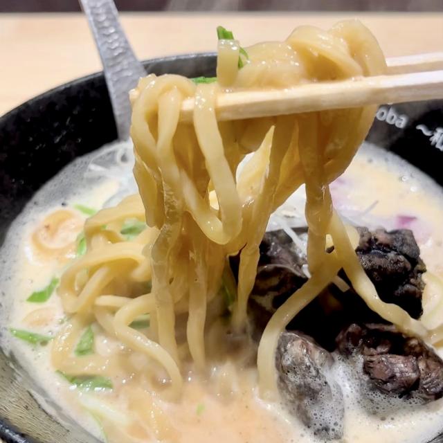 鶏白湯ラーメン