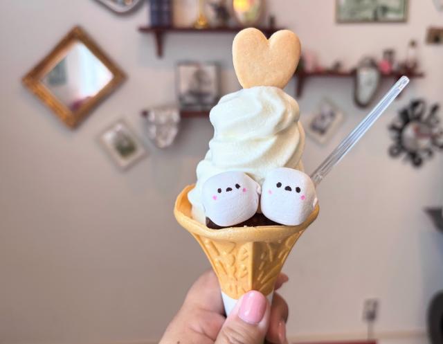 ALICE CREAM シマエナガ そふとくりーむ
